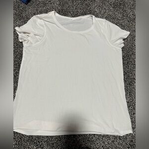 Lululemon tee shirt